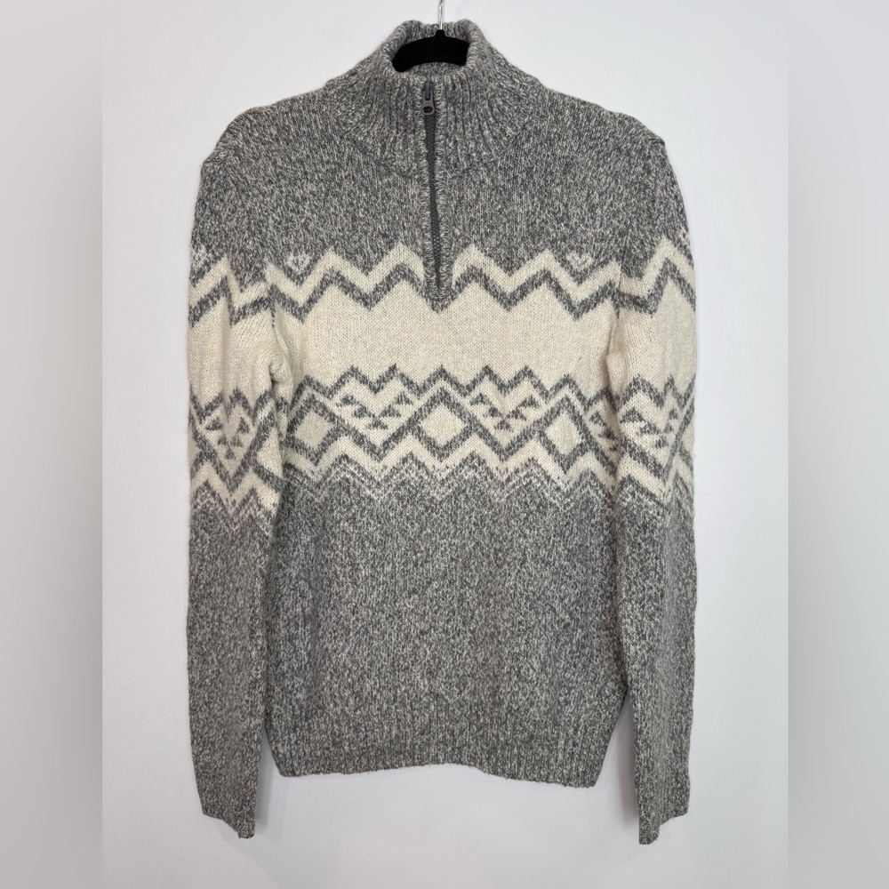 United Colors Of Benetton Gray and Cream Zip Up Sweater